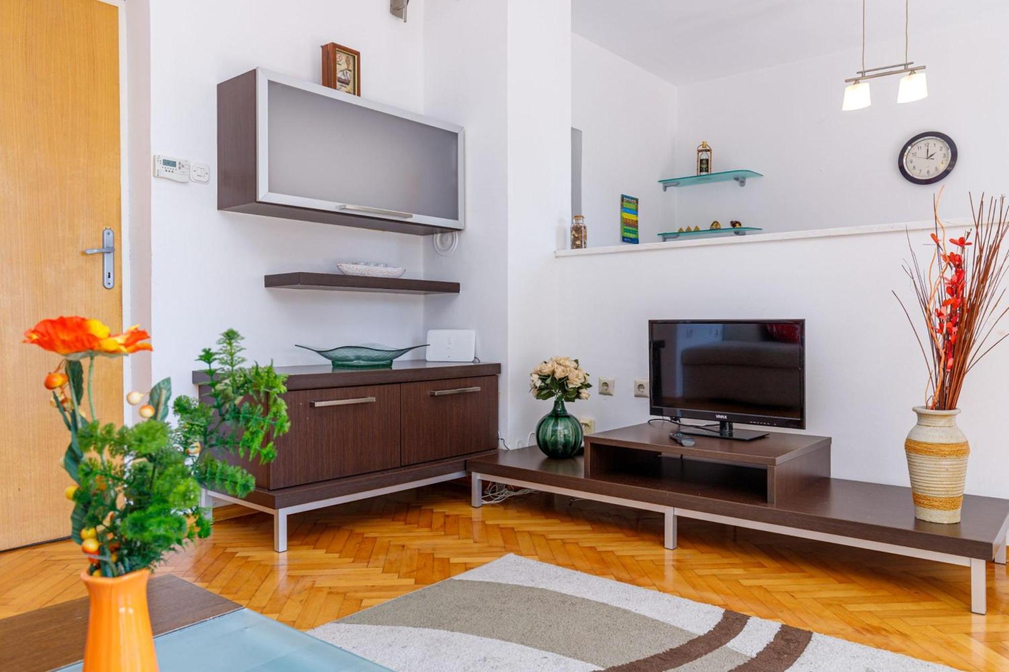 Seaview Apartment Tina Krk Island - Happy Rentals Krk Town Dış mekan fotoğraf